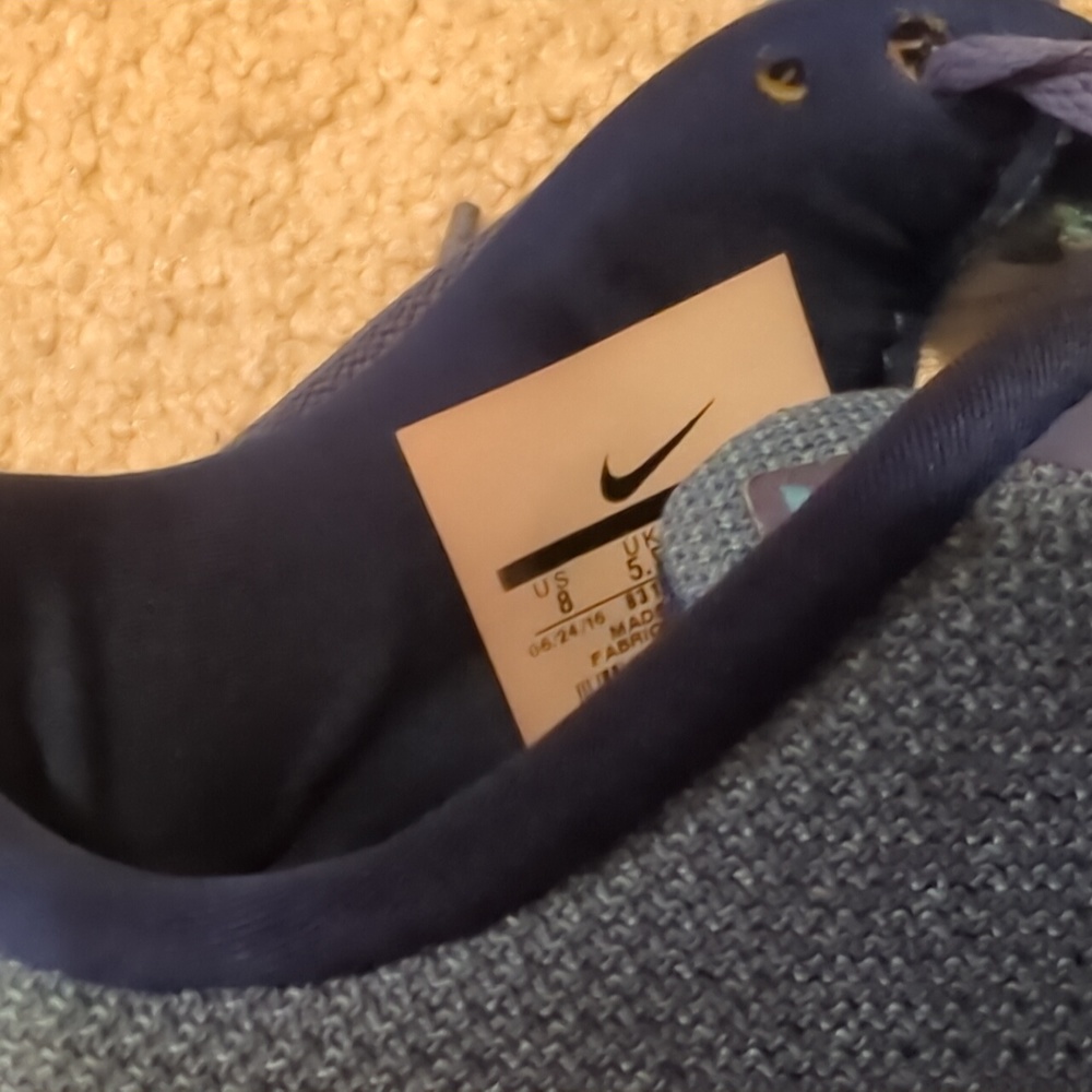 Nike Free RN women's sneakers size 8 laundered same day shipping - Picture 7 of 9